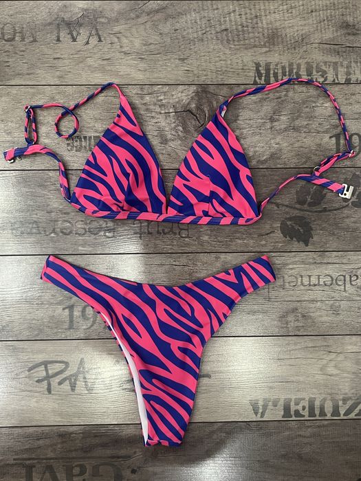 Бански на раета от две части