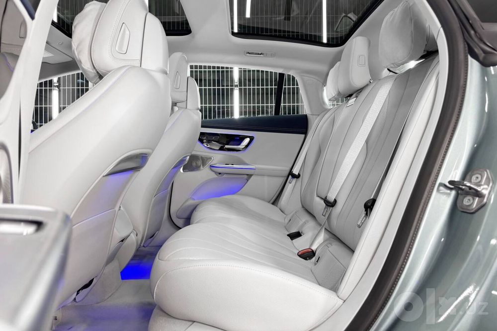 Mercedes Benz eqe 500