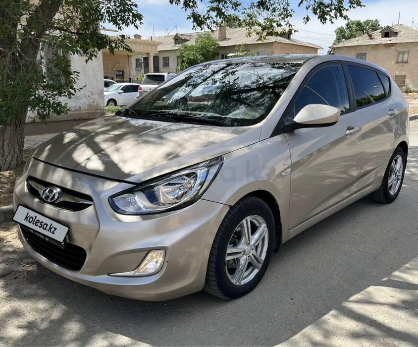 Hyundai accent 2013