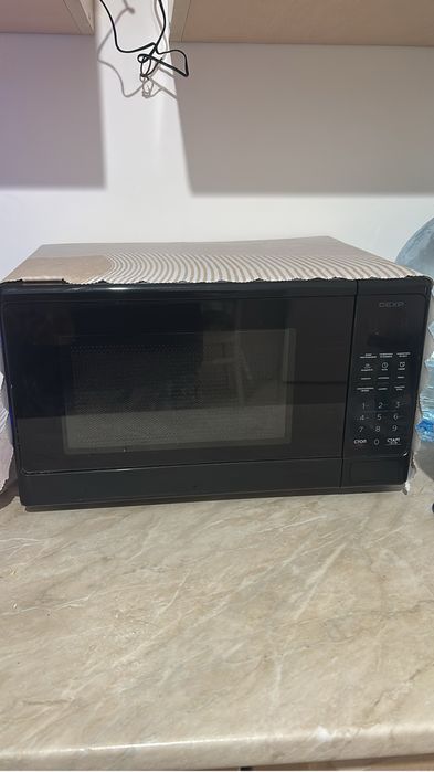 Микроволновка почти новая