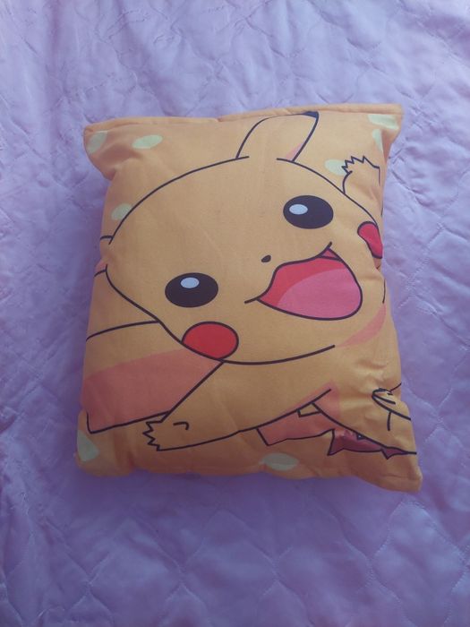 Плюшена възглавница