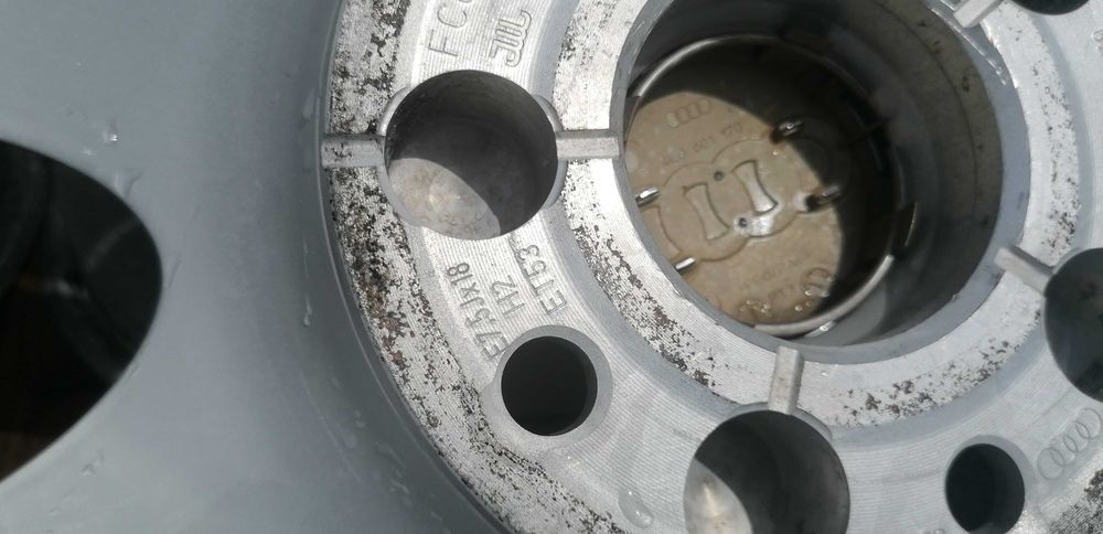 18 цола 5 х 130 мм АУДИ Кю7 / Порше Кайен / Фолксваген Туарег