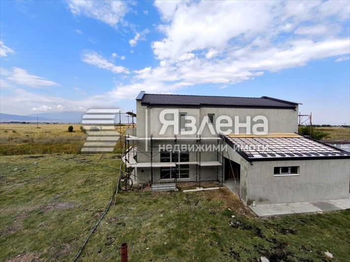Продава се Къща в с. Равно поле, Област София-област - 270 кв.м за 1445 €/кв.м - Снимка #3