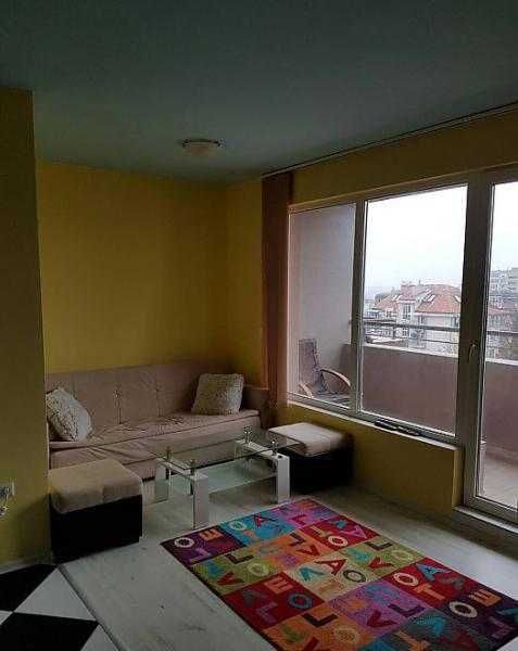 Дава се под наем Двустаен апартамент в Бургас, Лазур - 70 кв.м за 433.5 € - Снимка #2