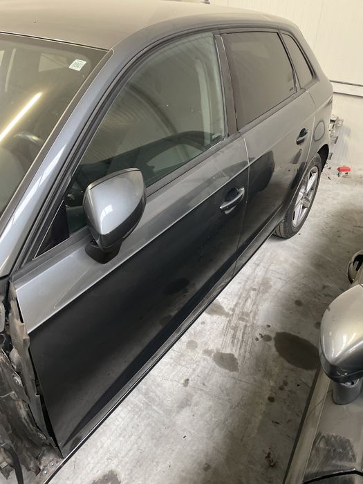 Usa , stanga , dreapata Audi a3 8v 2017