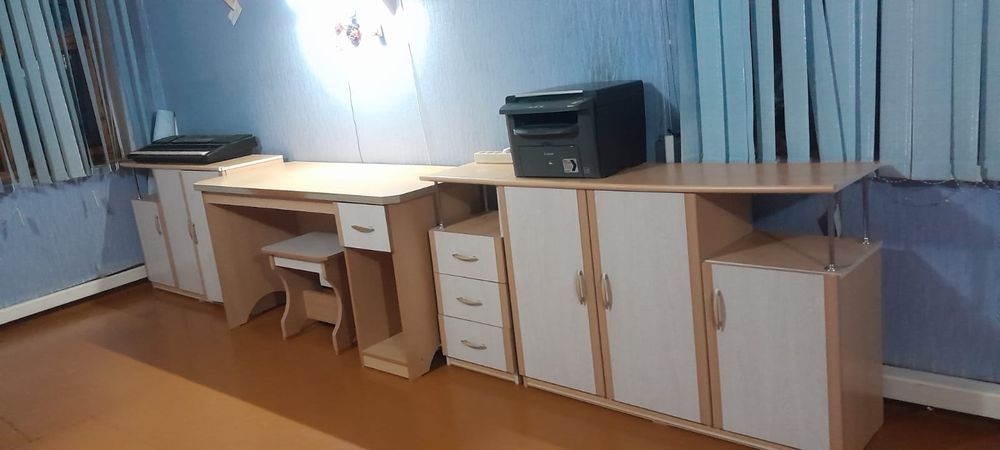 Продаётся комплект мебели