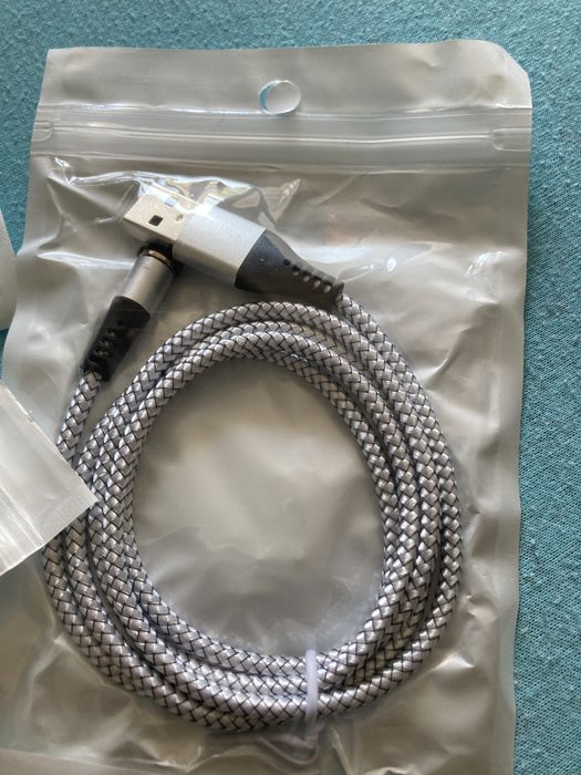 Cablu magnetic 1m ( orice timp de telefon ) ihone / samsung etc