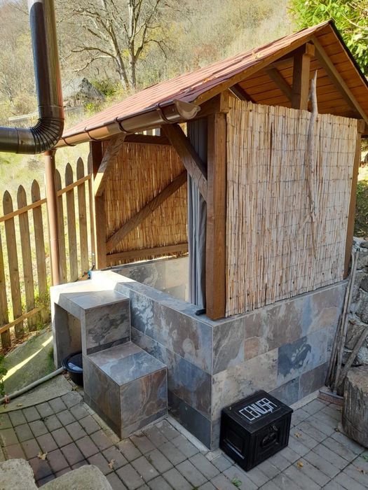 Cabana Coada lacului Tarnita