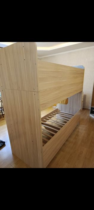 Кровать двухъярусная