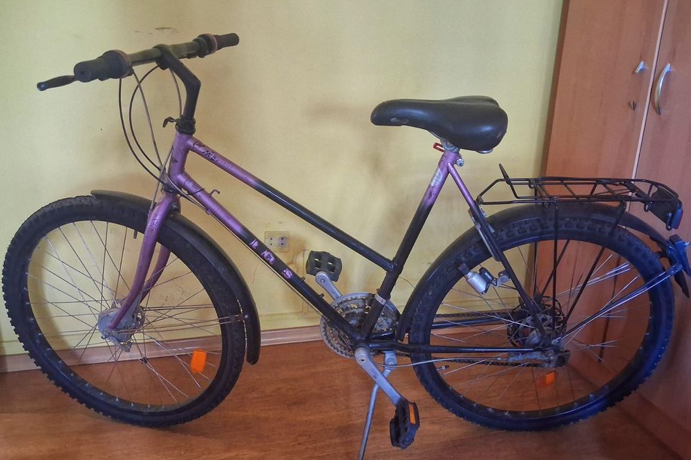 Vând biciclete de copii