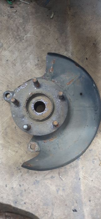 Запчасти на мазду мпв