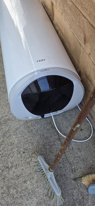 бойлер 150 ли, теси, вертикален с WiFi