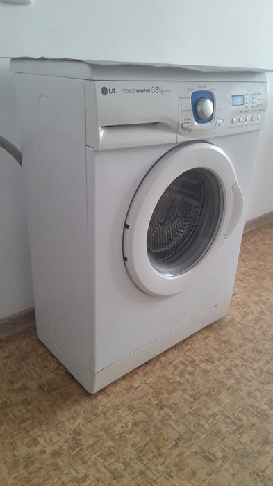 Продам стиральную машинку