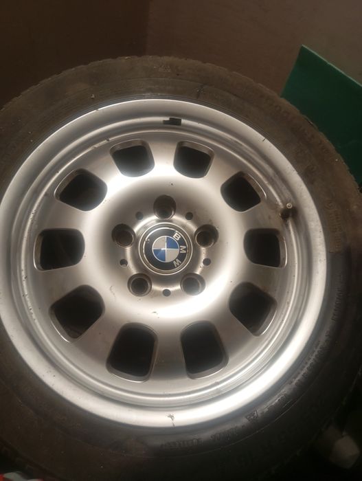 Зимни гуми с ригинални алуминиеви джанти-16' за BMWза