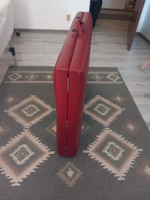 Vând masa pentru masaj