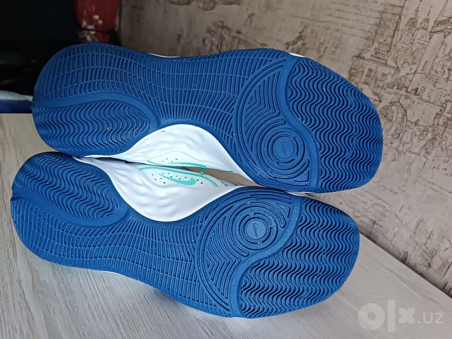 Оригинальные кроссы Nike