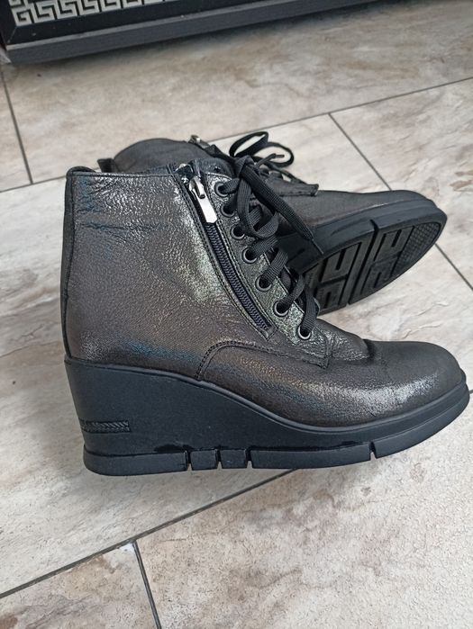 Елегантни зимни обувки от естествена кожа , 37 номер