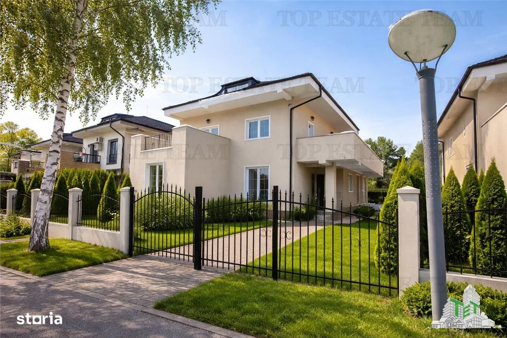 For SaleVilla FamilyComplex PrivatLacCrevedia