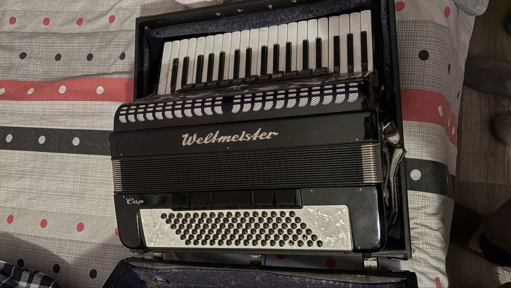 Акордеон Weltmeister