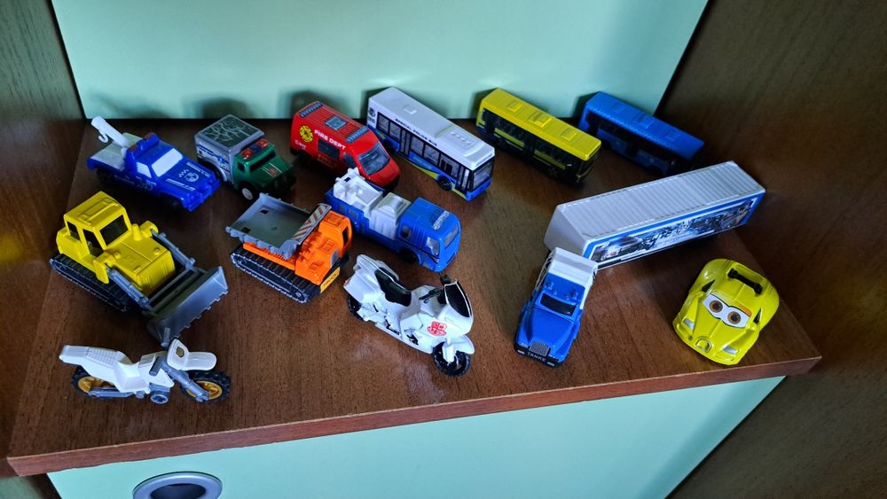 Коллекция машинок