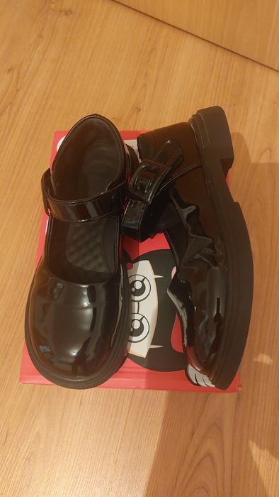 Детская обувь для девочки