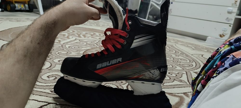Продам Коньки BAUER X3 SR  размер 9.5