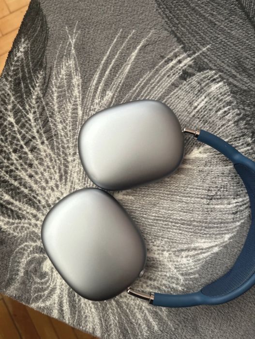 Vând Airpods Max albastre