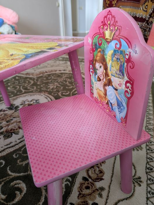 Детский столик продам