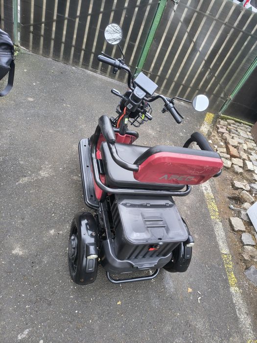 Moto ciclu electric