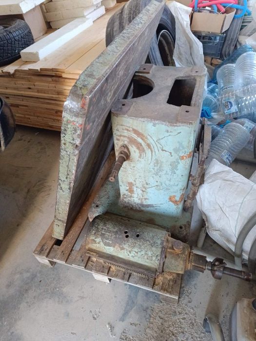 Дърводелски чугунени машини - фреза , банцинг и планя