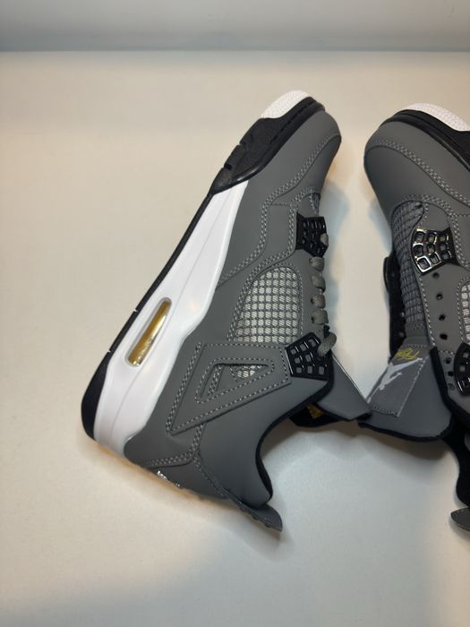 Jordan 4 Retro Cool Gray
