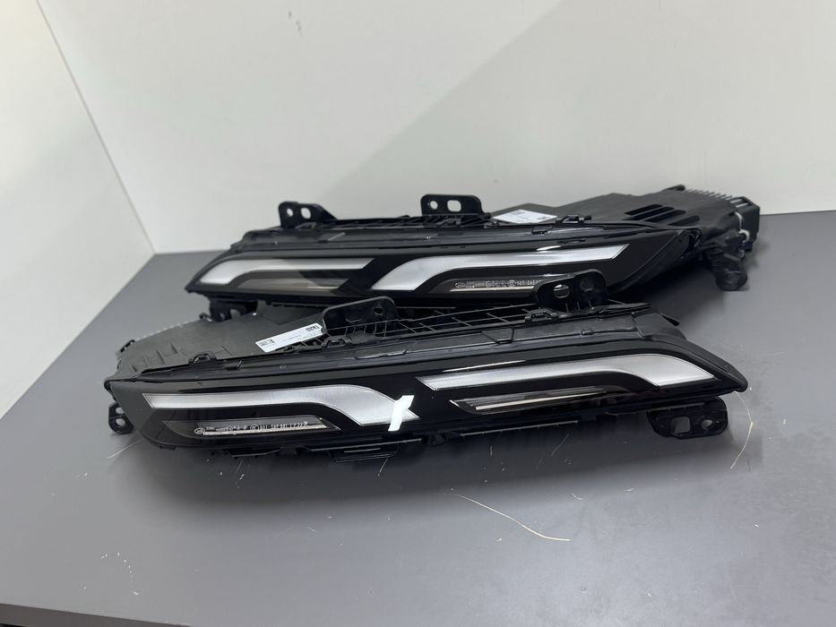 Far Bmw seria 7 G70 Led Stanga dreapta 9450080 9450079