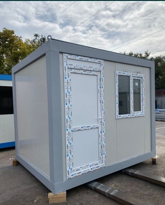 Vand containere modulare standarde la oferta