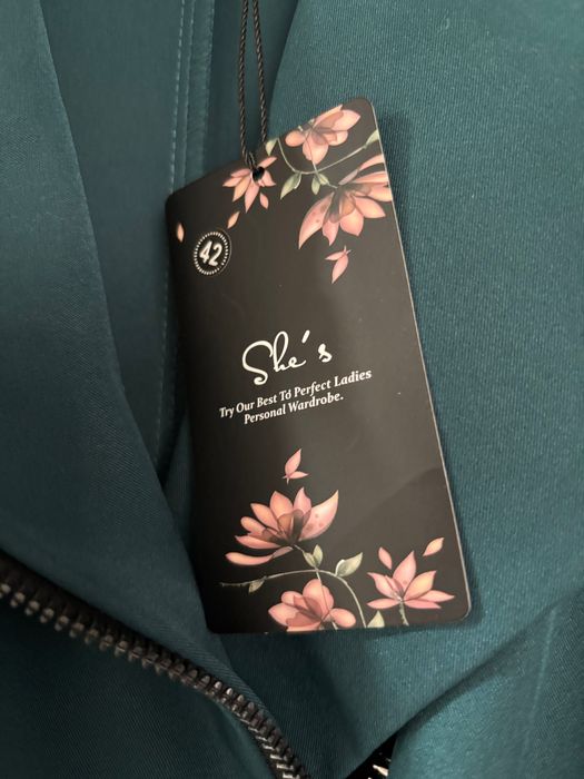 Продам платье новое