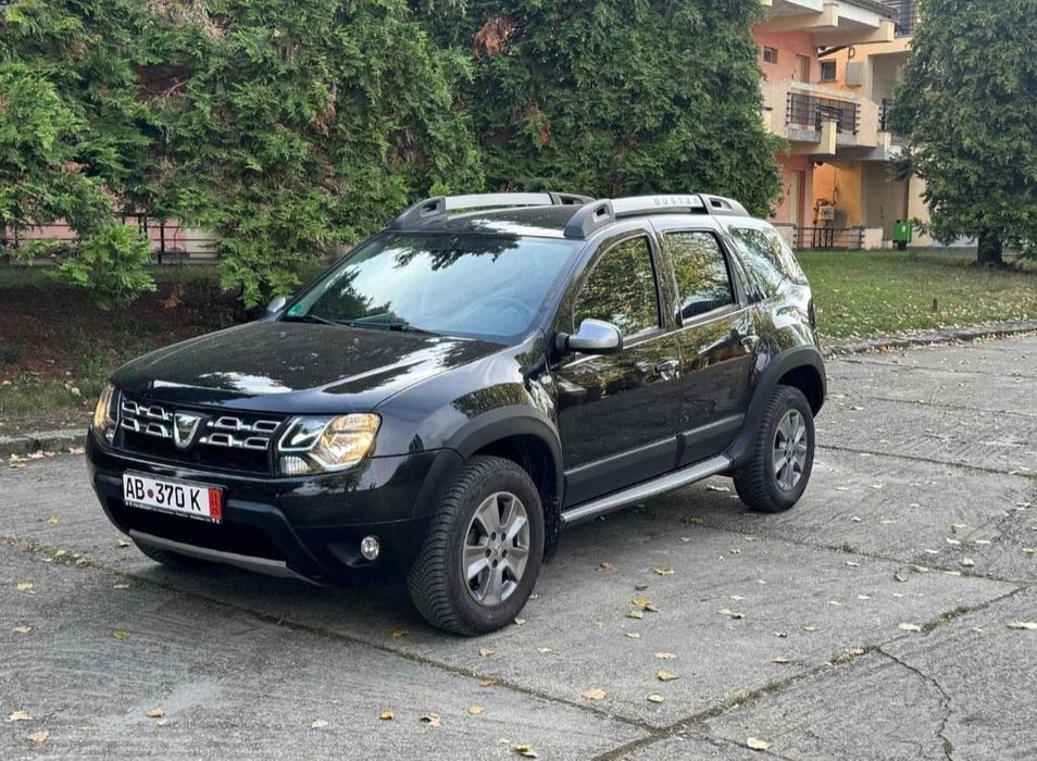 Vând Dacia Duster 4x4