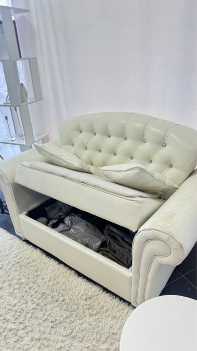 Продам диван небольшой