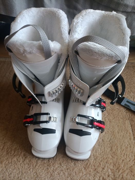 Продам горные лыжи