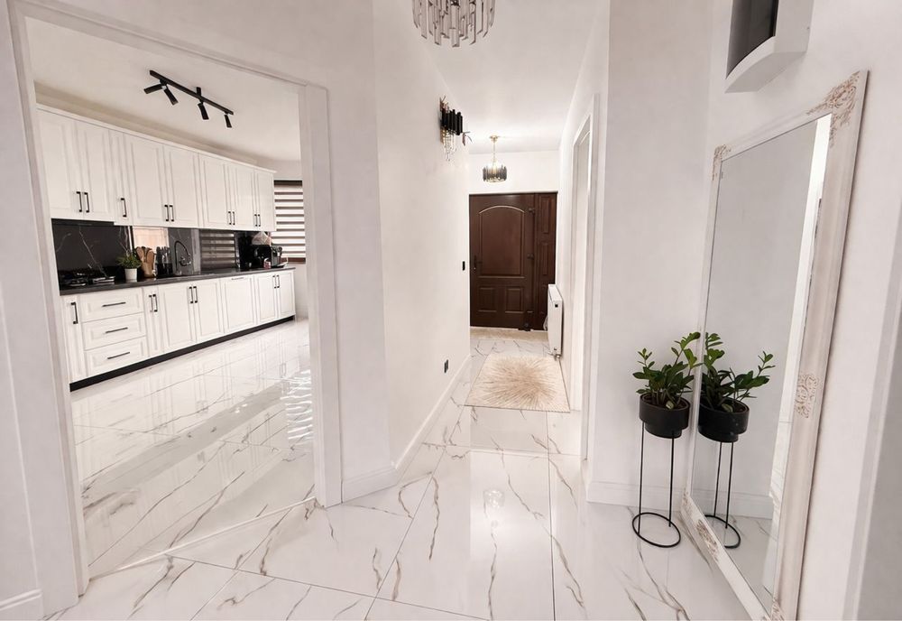 Casa de vanzare zona rompetrol