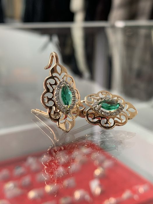 Золото серьги ЖанТаС ломбард г.Астана