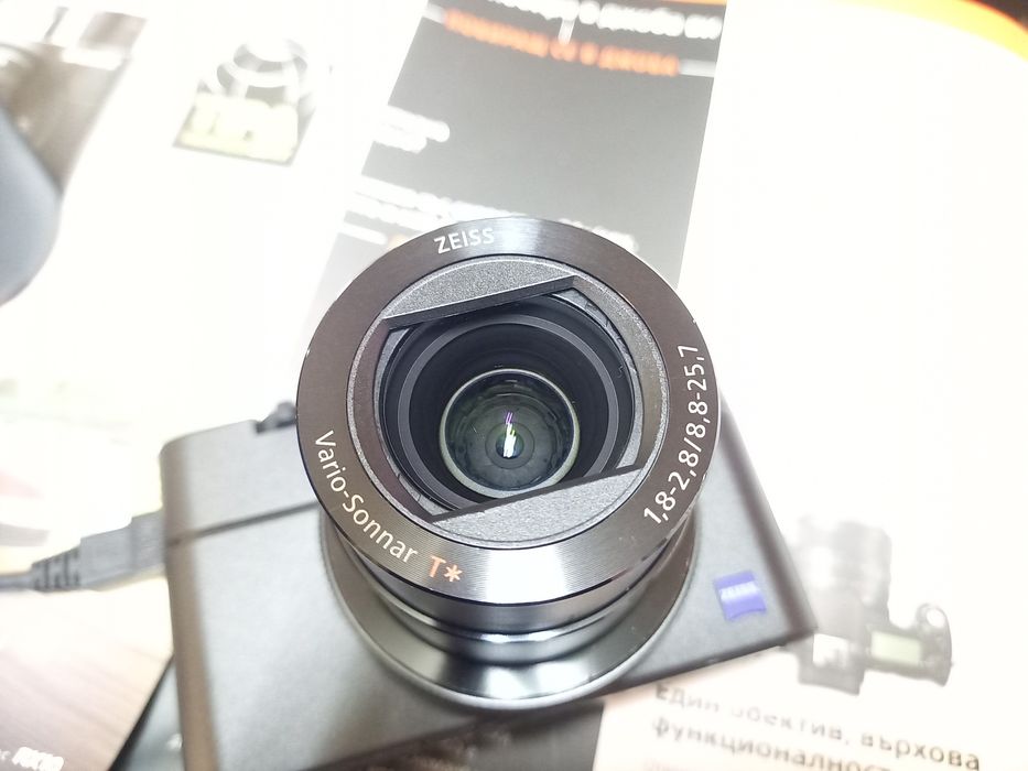 Фотоапарат Sony RX100 V