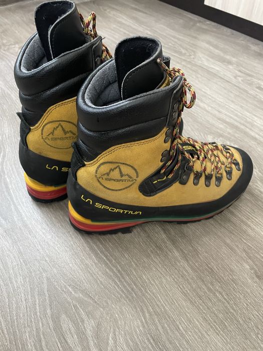 La Sportiva Nepal Extreme