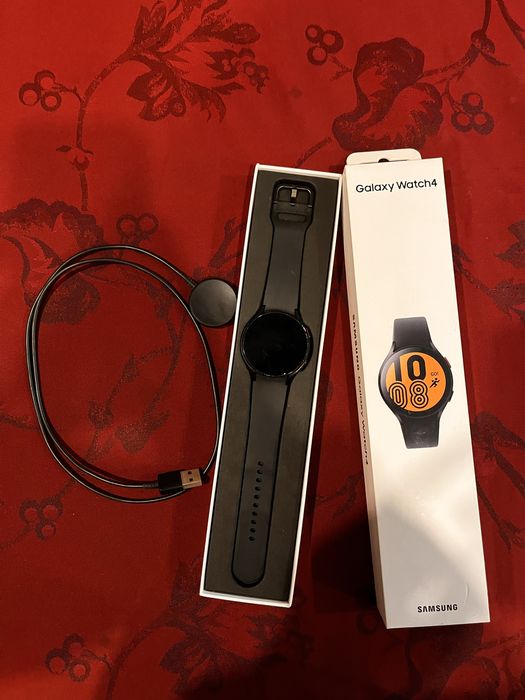 Смарт часовник samsung watch4 44mm
