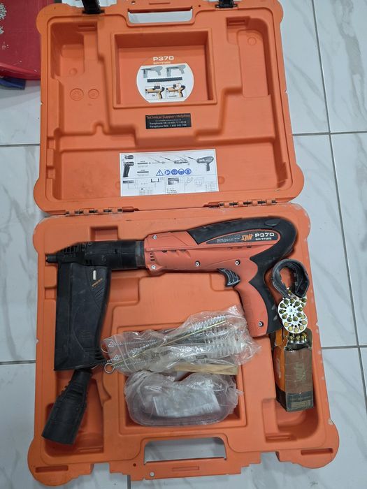 Pistol cuie beton SPIT Spitfire P370 profesional + valiză și accesorii