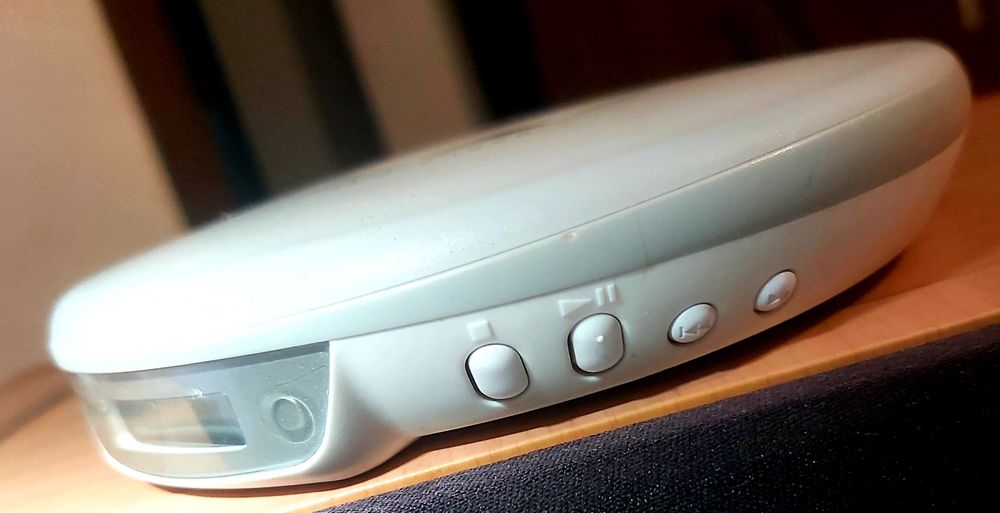 Sony Walkman D-EJ000 CD Player Portabil – Stare Excelentă, Funcțional