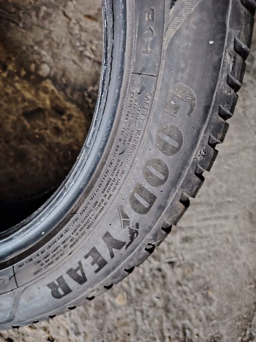 195/55 R16 Goodyear Vector 4seasons M+S