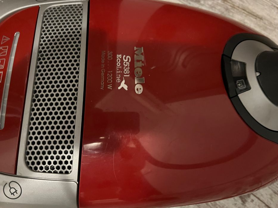 Aspirator Miele S5381