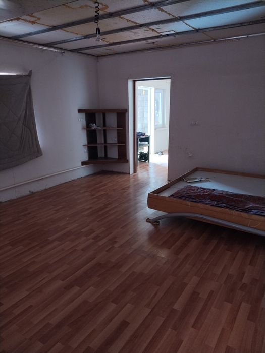 Уй сатылады станция да