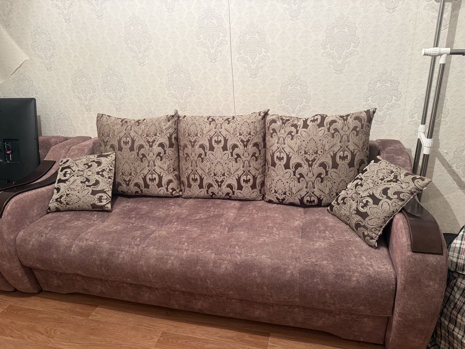 Продам мягкий уголок