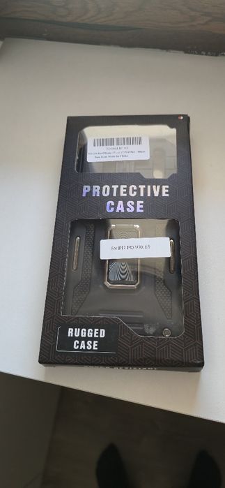 Vând husa I phone 17 pro max