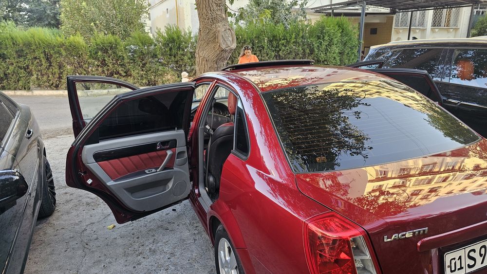 Gentra 2021 автомат коробка, цвет вишневый